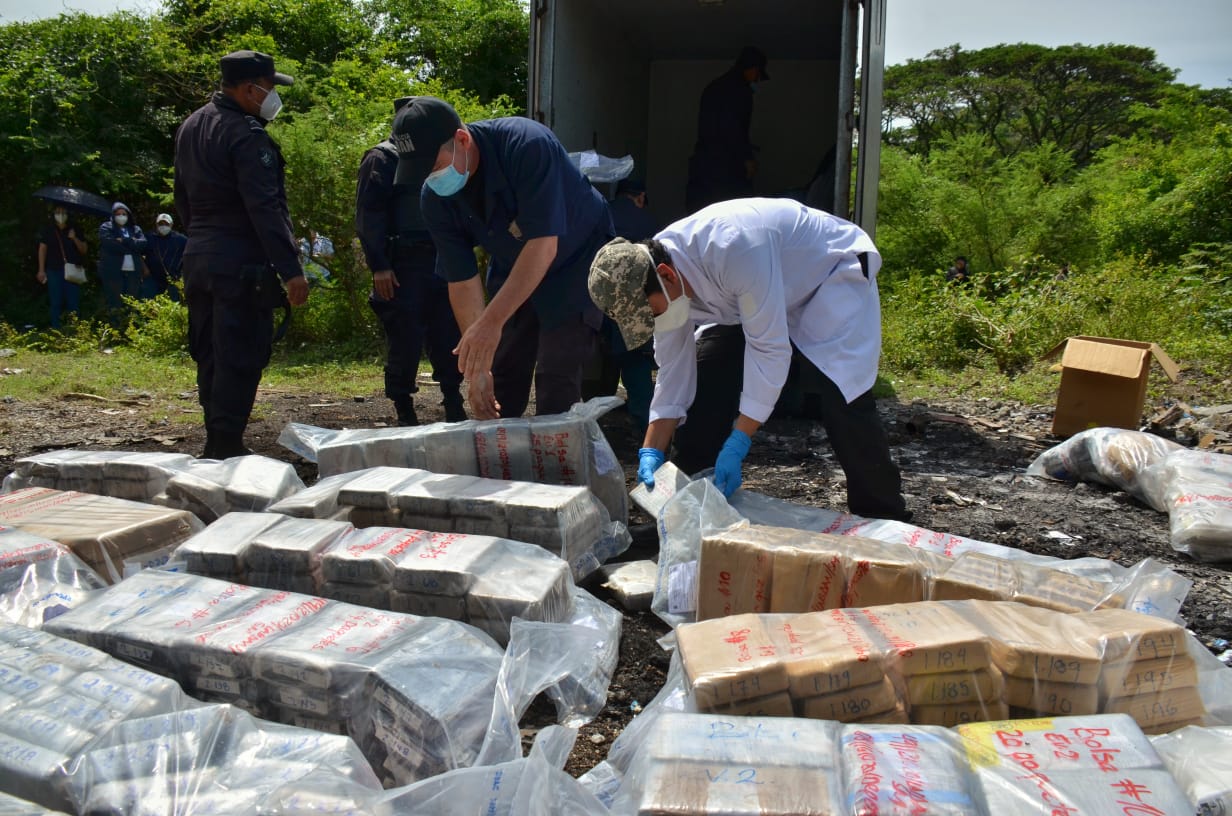 PNC destruye incautación de cocaína en El Amatillo valorada en $16 millones pnc-destruye-incautacion-de-cocaina-en-el-amatillo-valorada-en-16-millones